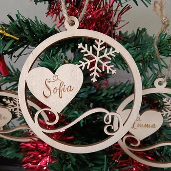 Персонализирано име Коледно дърво декорация, дървен персонализиран висящ подарък, лазерно издълбана снежинка коледно дърво декорация