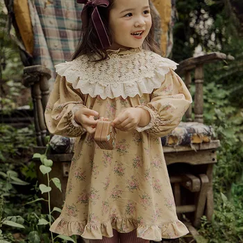 Рокля за момичета 2023 Есен/Зима Ягода Шан Корейско детско момиче Сладка фрагментирана цветна дантела Ruffle Edge принцеса рокля
